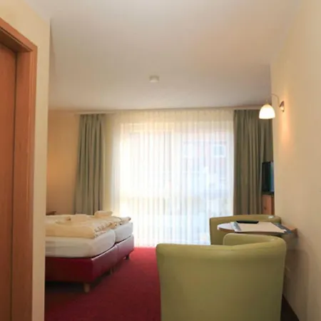 酒店 Strandhotel 3*