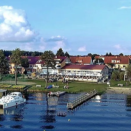 Отель Strandhotel Миров