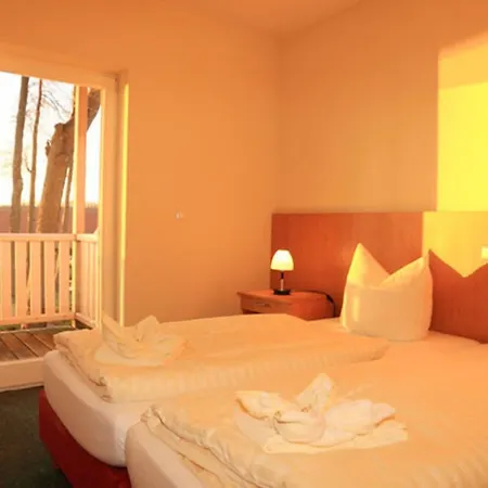 酒店 Strandhotel 3*