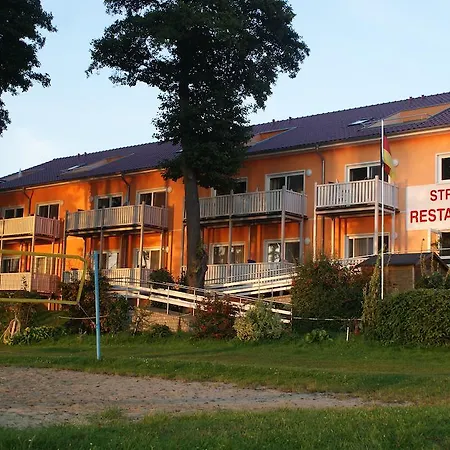 Отель Strandhotel Миров