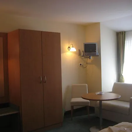 Отель Strandhotel